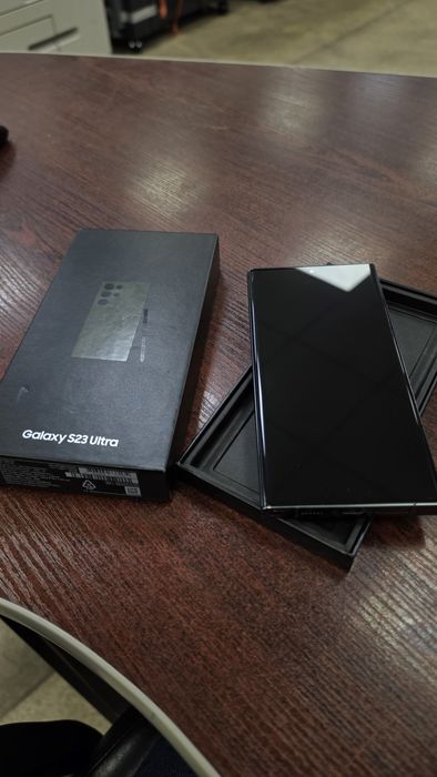 Samsung galaxy S23 ultra 12/512