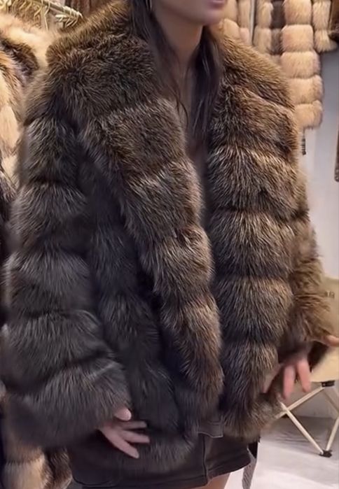 Продам новую шубу под песец