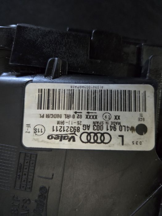 Far stanga complet Bi-Xenon LED 4L0941003AG Audi Q7 4L