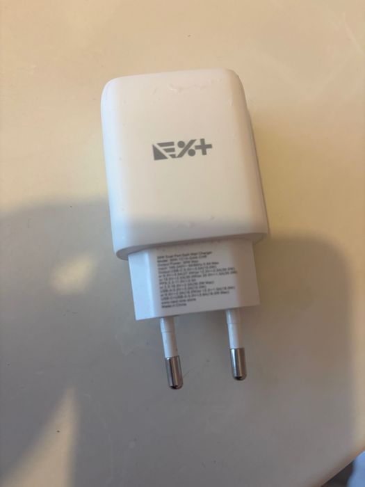 Зарядно за телефон 30W