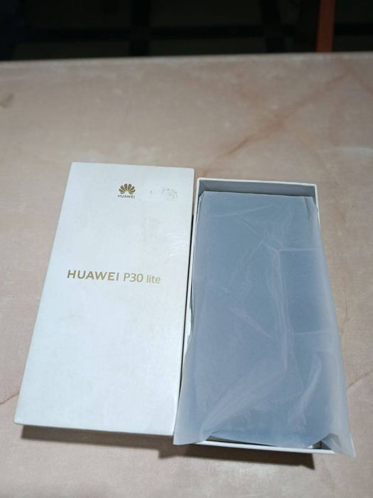 HUAWEI P30 lite sotiladi