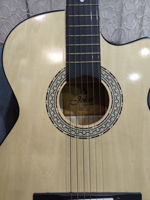 Гитара в отличном состоянии.