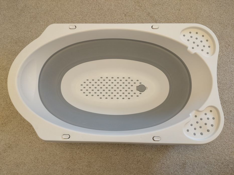 Cadă pliabilă din plastic