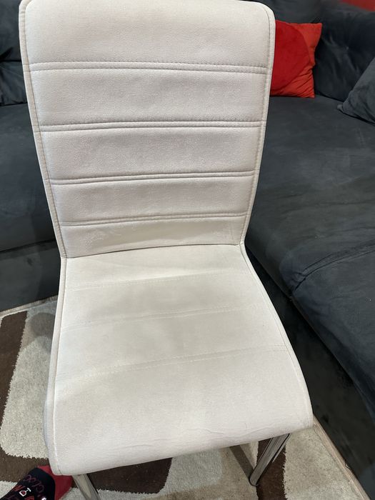 4 броя столове за хранене