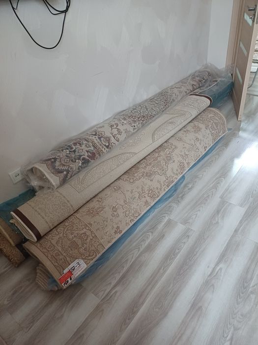 Продажа срочно  ковров