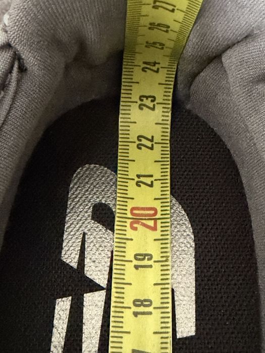 New Balance 327 culoare gri inchis marimea 37.5 noi originali