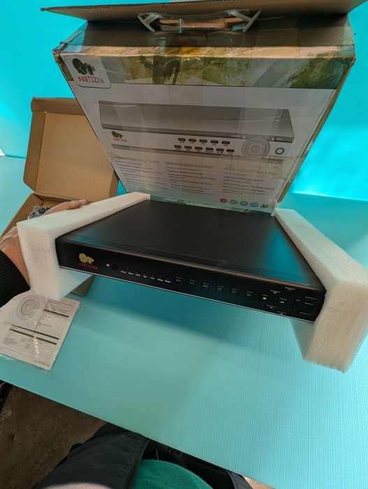 16 канален цифров DVR рекордер за виде камери онаблюдение