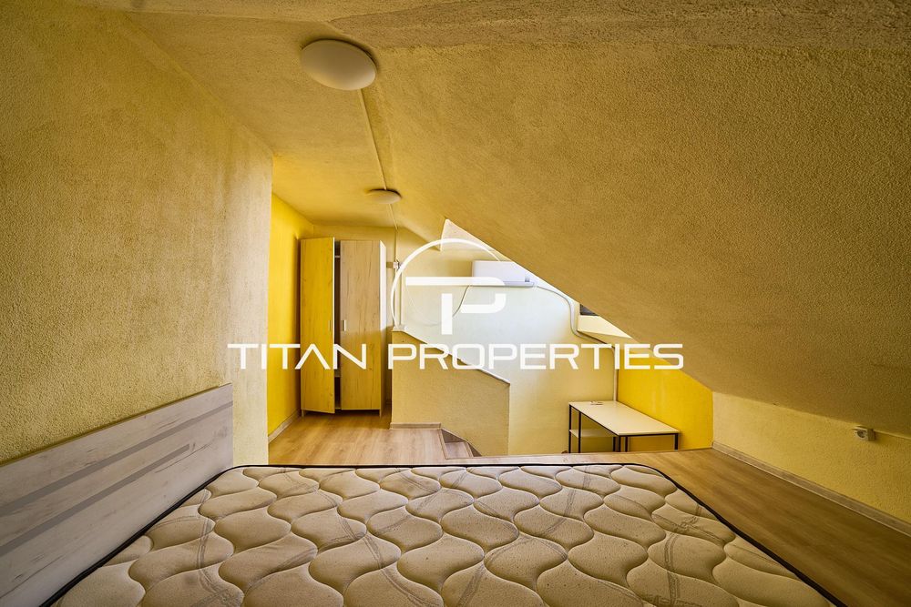 Тристаен апартамент под наем в Център