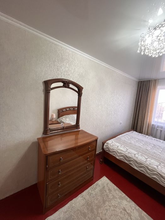 Продается спальный гарнитур