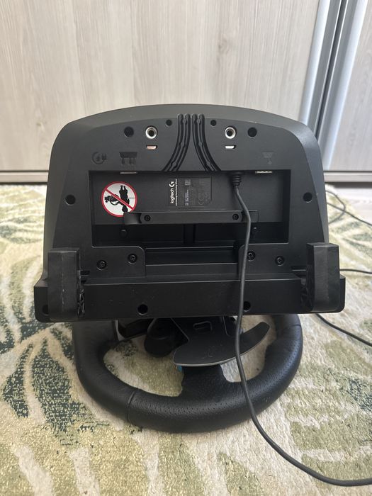 Volan Logitech G29