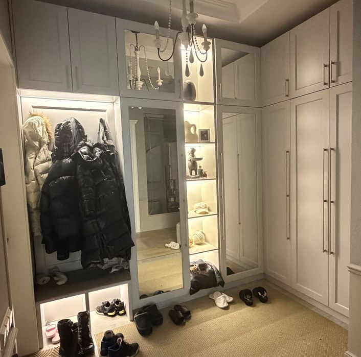 Шкаф для прихожей