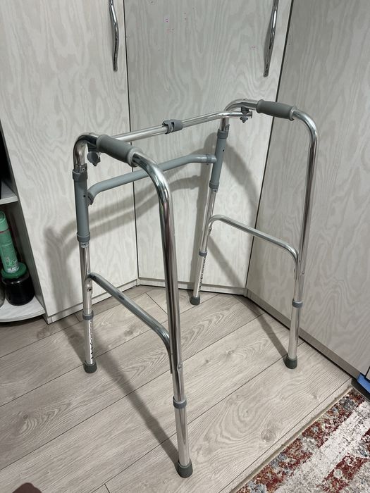 Складные ходунки