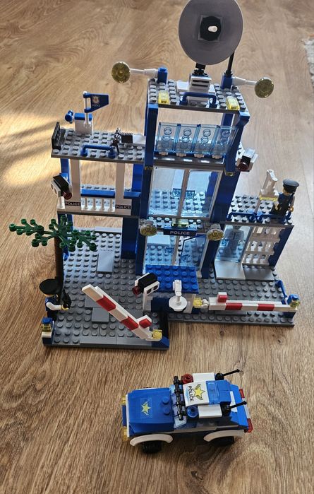 Lego - Sectie de politie. Nou