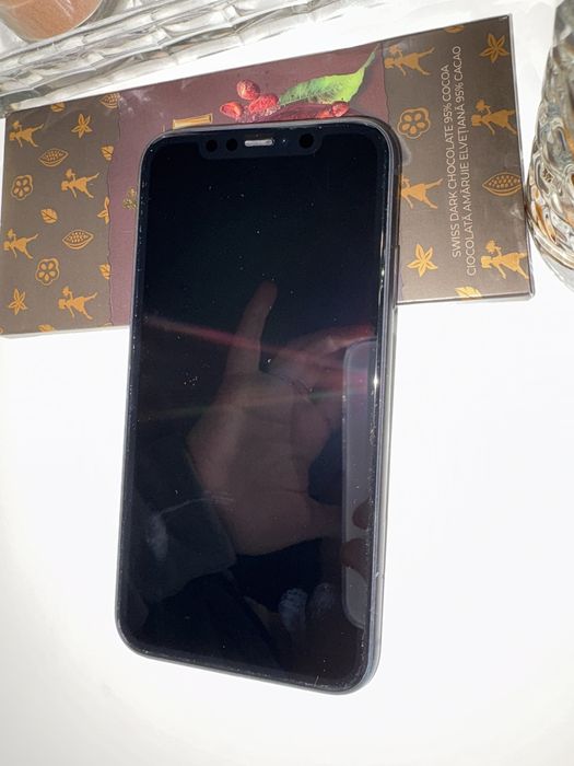 Iphone 11 negru de 64gb