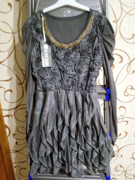 Красивые нарядныеплатья.