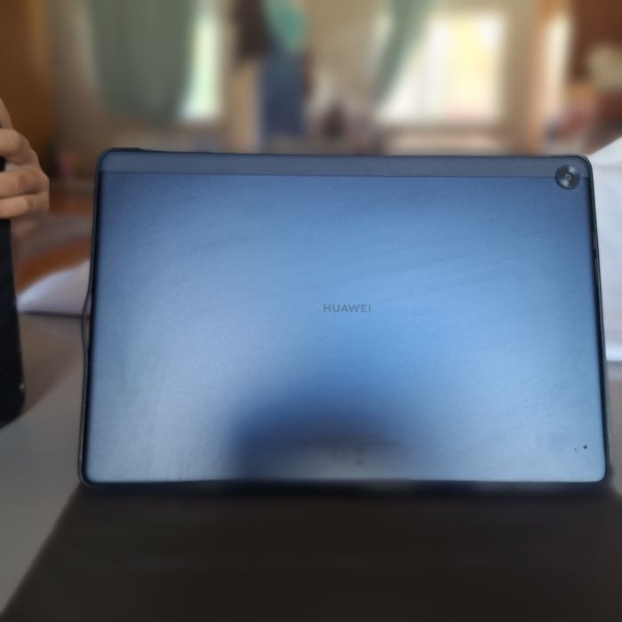 Планшет новый состаяние хорошо