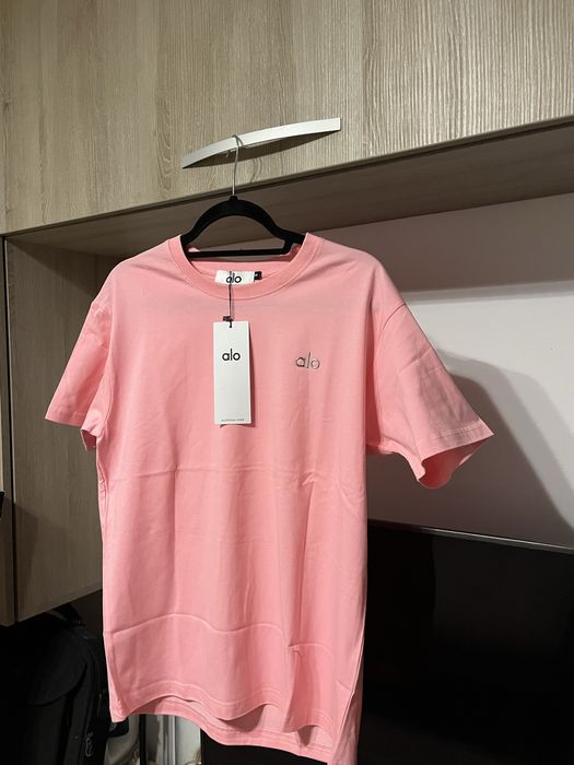 Tricou ALO Yoga nou.