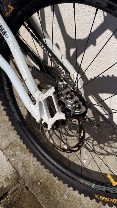 COMMENCAL V4 Supreme DH 29/27