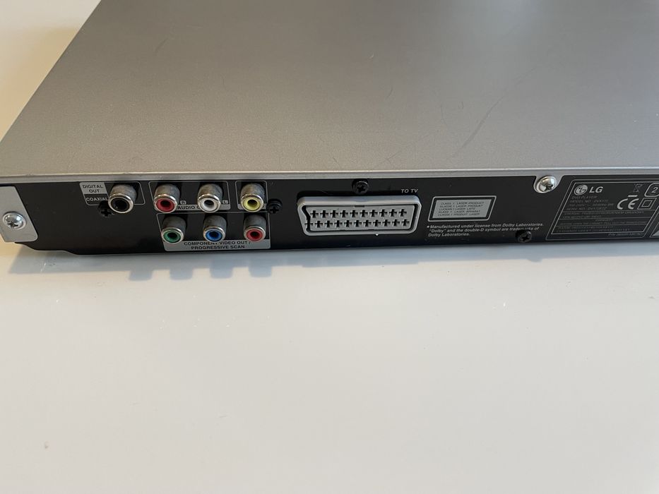 Vand DVD player LG cu DivX
