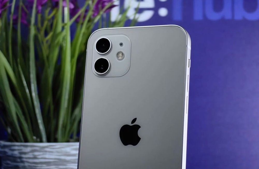 iPhone 12, 128 ГБ, SIM + eSIM