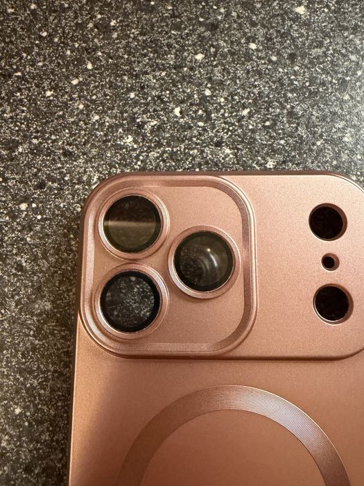 Калъфи за iphone 17 pro max от Mobilfox