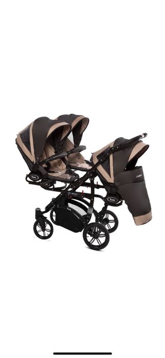 Количка за тризнаци