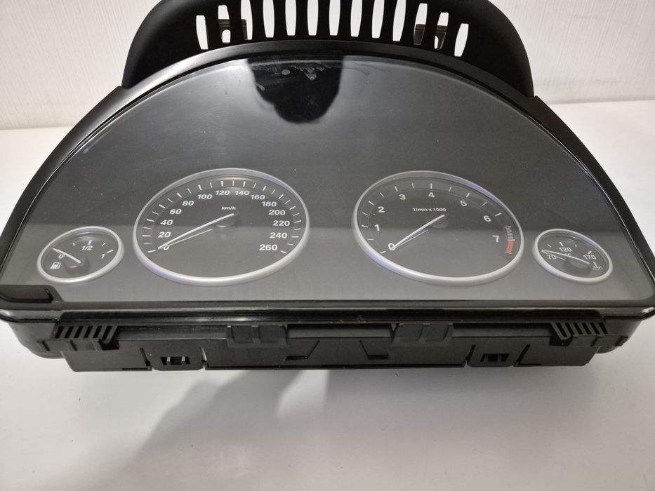 Приборная панель BMW