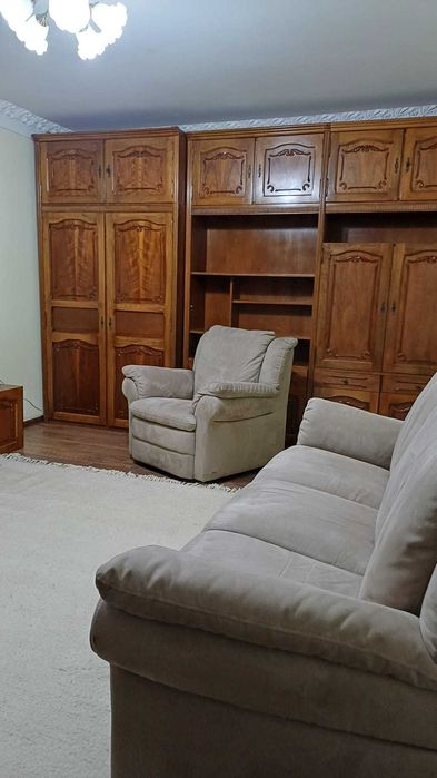 Inchiriez apartament 2 camere Botosani, zona Stejari