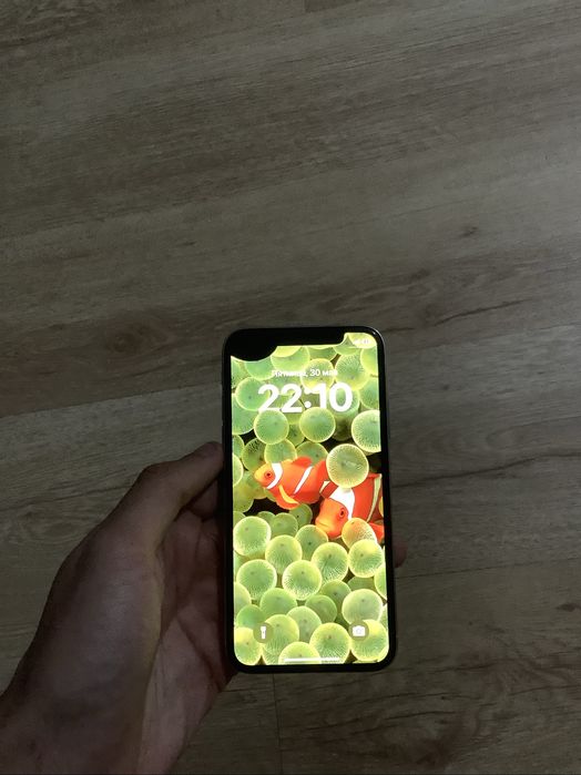 Срочно продаю iphone xs
