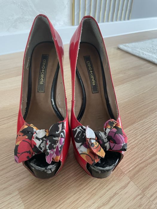 Отдам женскую обувь