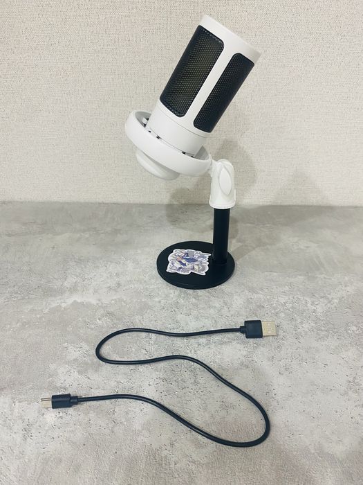 Микрофон в отличном состоянии.  4000 тг.