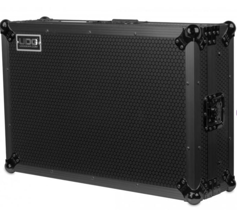 Vând Pioneer DDJ-800 + Case UDG+ Pioneer RB DMX1