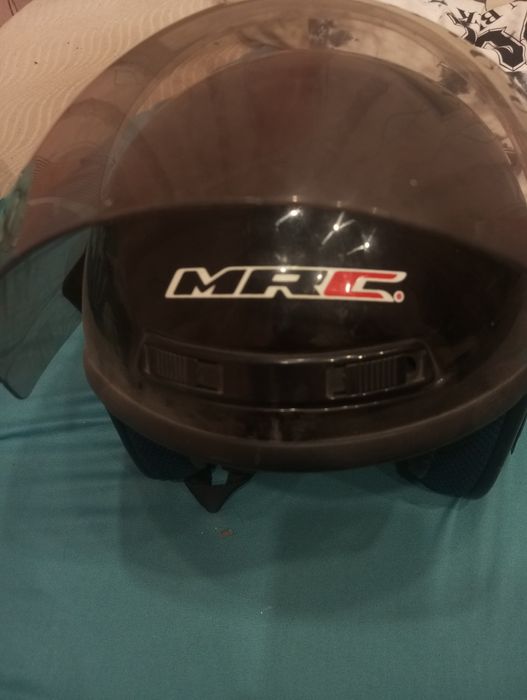 Продам шлем для скутера