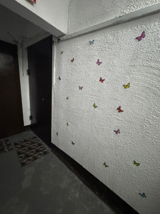 Срочно Продам 2ку - 8мкр!