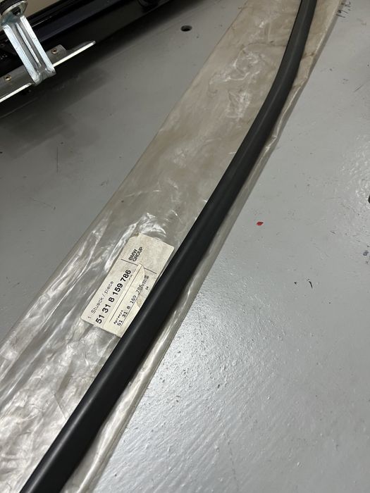 Резинка заднего стекла bmw e39 бмв е39