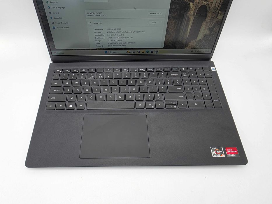 Laptop 15.6" FHD DELL Pro 15 Essential PV15255 AMD Ryzen 5 7520U 8GB Ram 512GB Stare Buna Garantie Dec 2027
