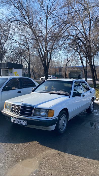 Мерседес 190 Е сатамын