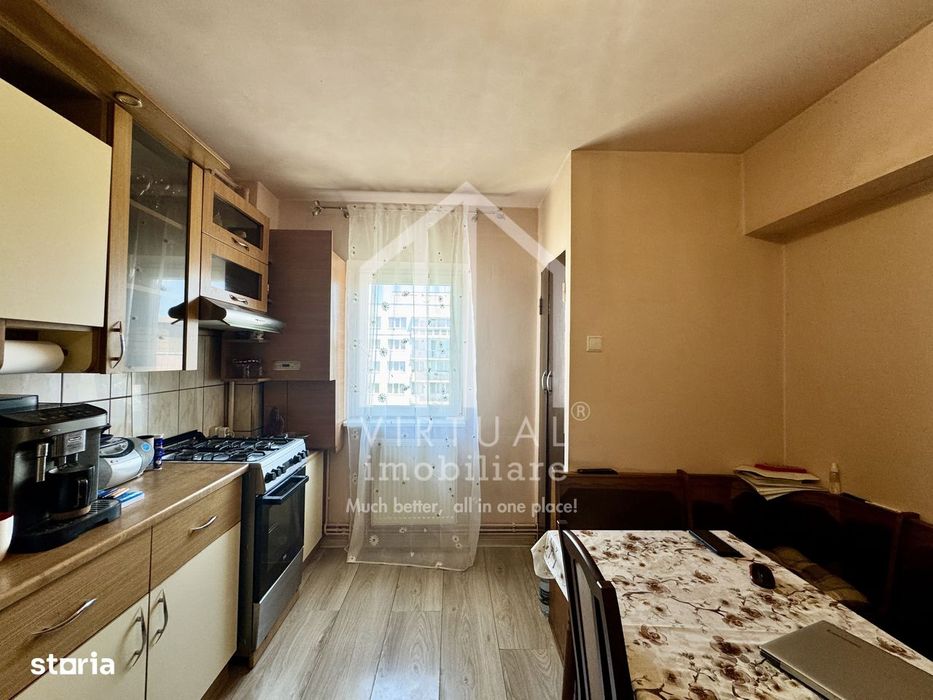 Apartament cu 4 camere, 70mp utili + balcon, lift, B-dul. Viteazu