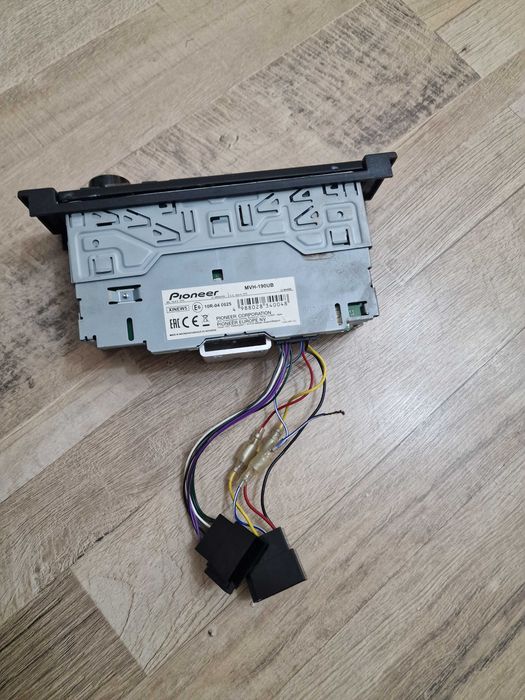 Pioneer - Усилвател и бас каса /линк към видео/