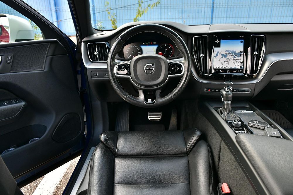 Volvo XC60 R-Design!D5!AWD!