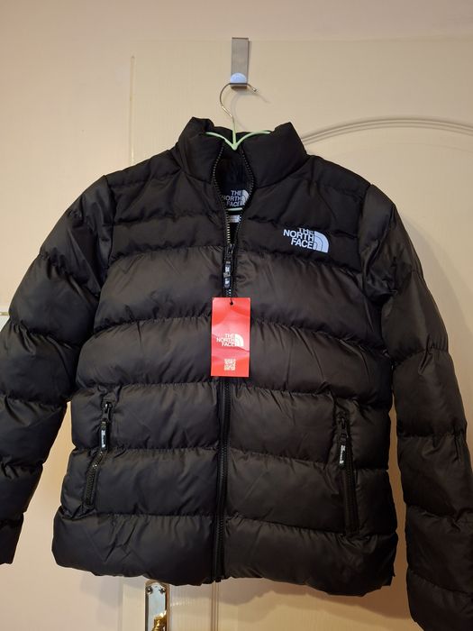 Чисто ново детско яке топло и много леко