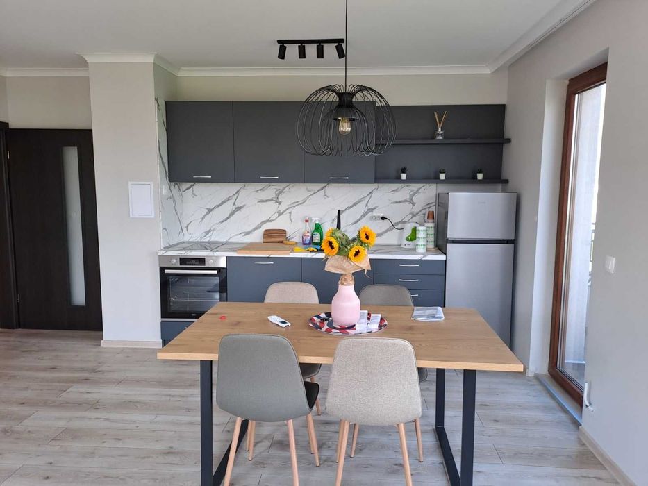 Тристаен апартамент под наем в кв. Студентски град