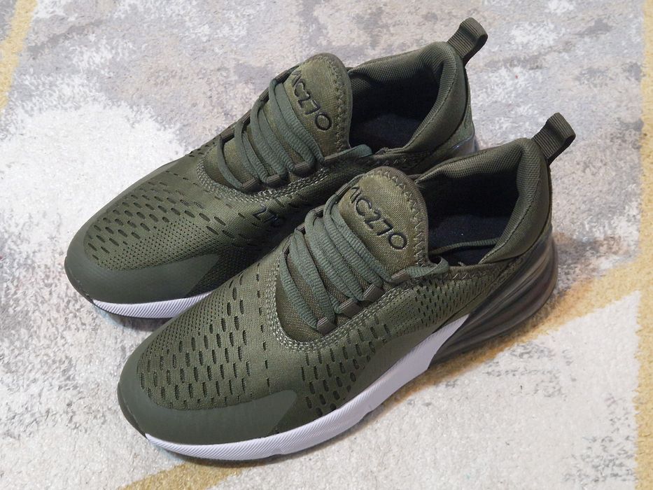 Кроссовки Nike Air 270