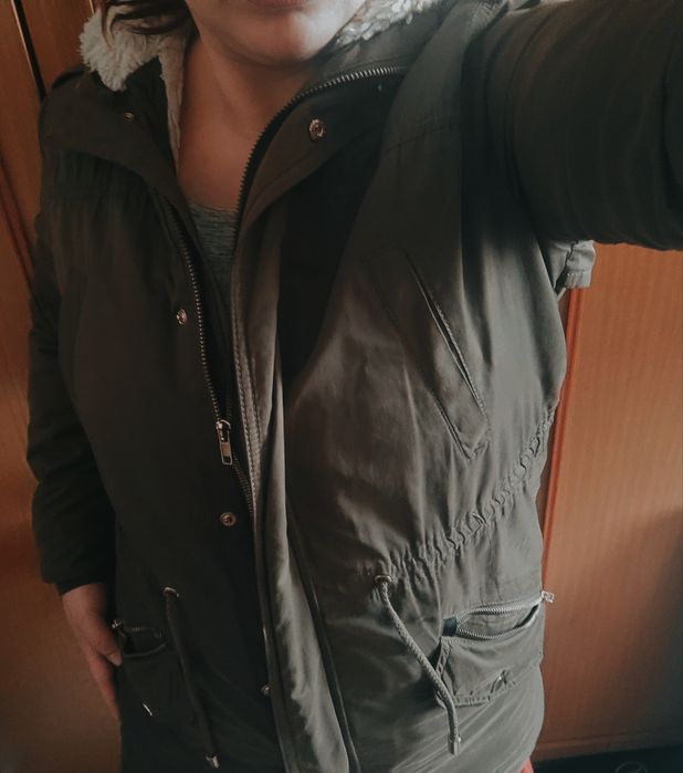 Geaca kaki Mango S/M vând/schimb