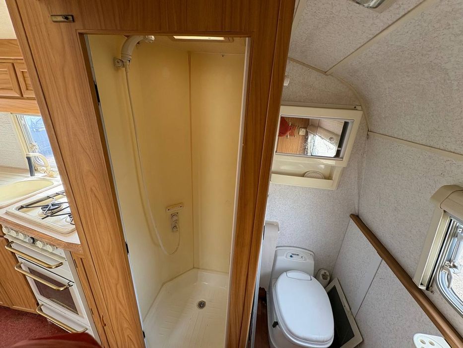 Rulotă Lunar Delta 520 - Panou Solar, Baterie, OFF GRID, Acte UK