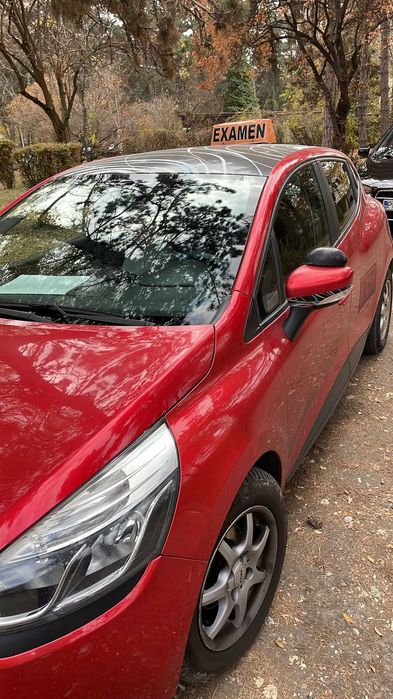 Instructor Auto Categoria B - CUTIE AUTOMATA si MANUALA