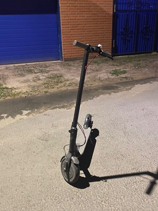 Продам электросамокат Xiomi