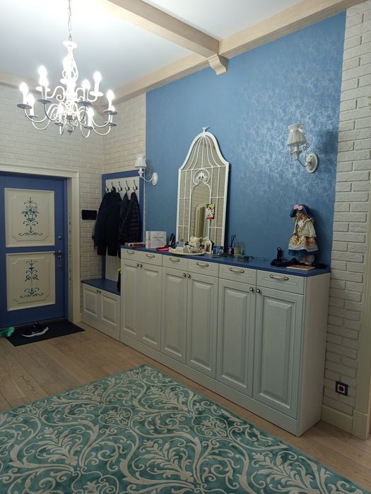 Шкаф прихожей, комплект с комодом