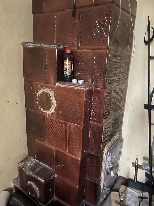 Soba teracotă  pe lemne