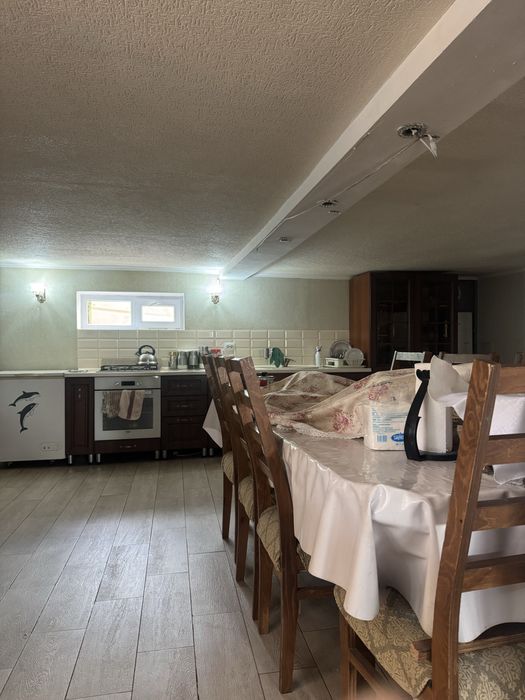 Продается дом с бассейном